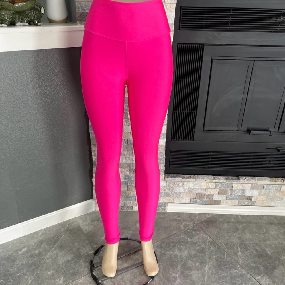 ALO Hot Pink Leggings Size M
